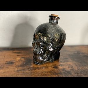 Skull decorative vase with cork. Like new.